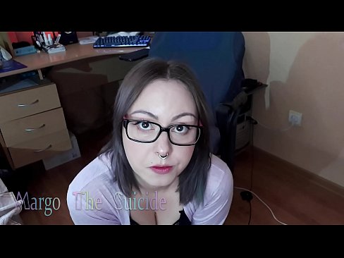 ❤️ Seksikäs tyttö lasit päässä imee dildoa syvälle kameraan ❤️❌ Anaalivideo at fi.storestarbucks.top ❌️