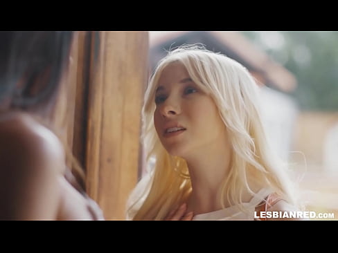 ❤️ Tyttö tulee kotiin muutamaa kuukautta myöhemmin ja päätyy syömään äitipuolensa pillua ❤️❌ Anaalivideo at fi.storestarbucks.top ❌️
